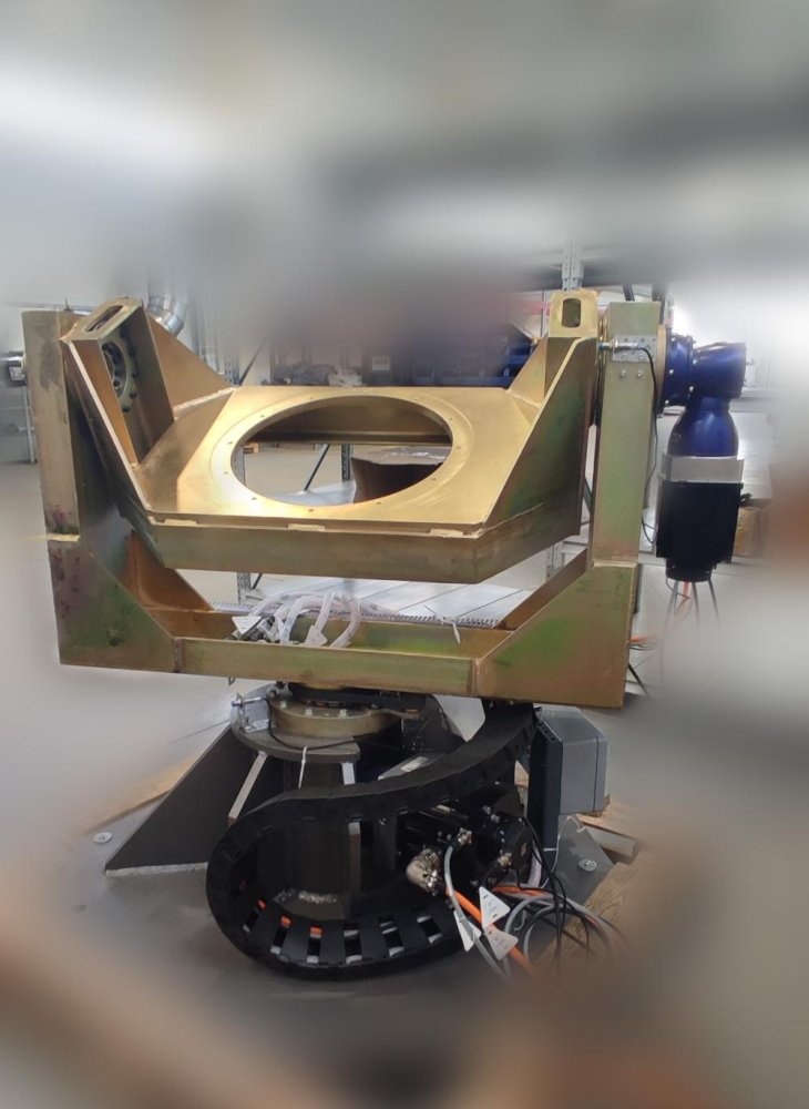 Стенд имитации угловых колебаний