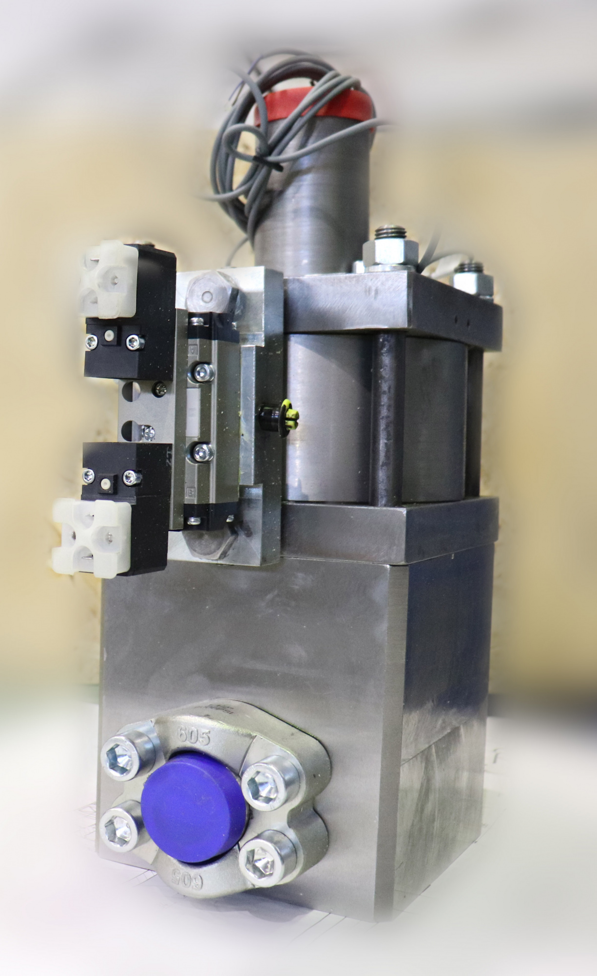 Клапан гидросбива (аналог INOXIP) Клапан КГС 32.25