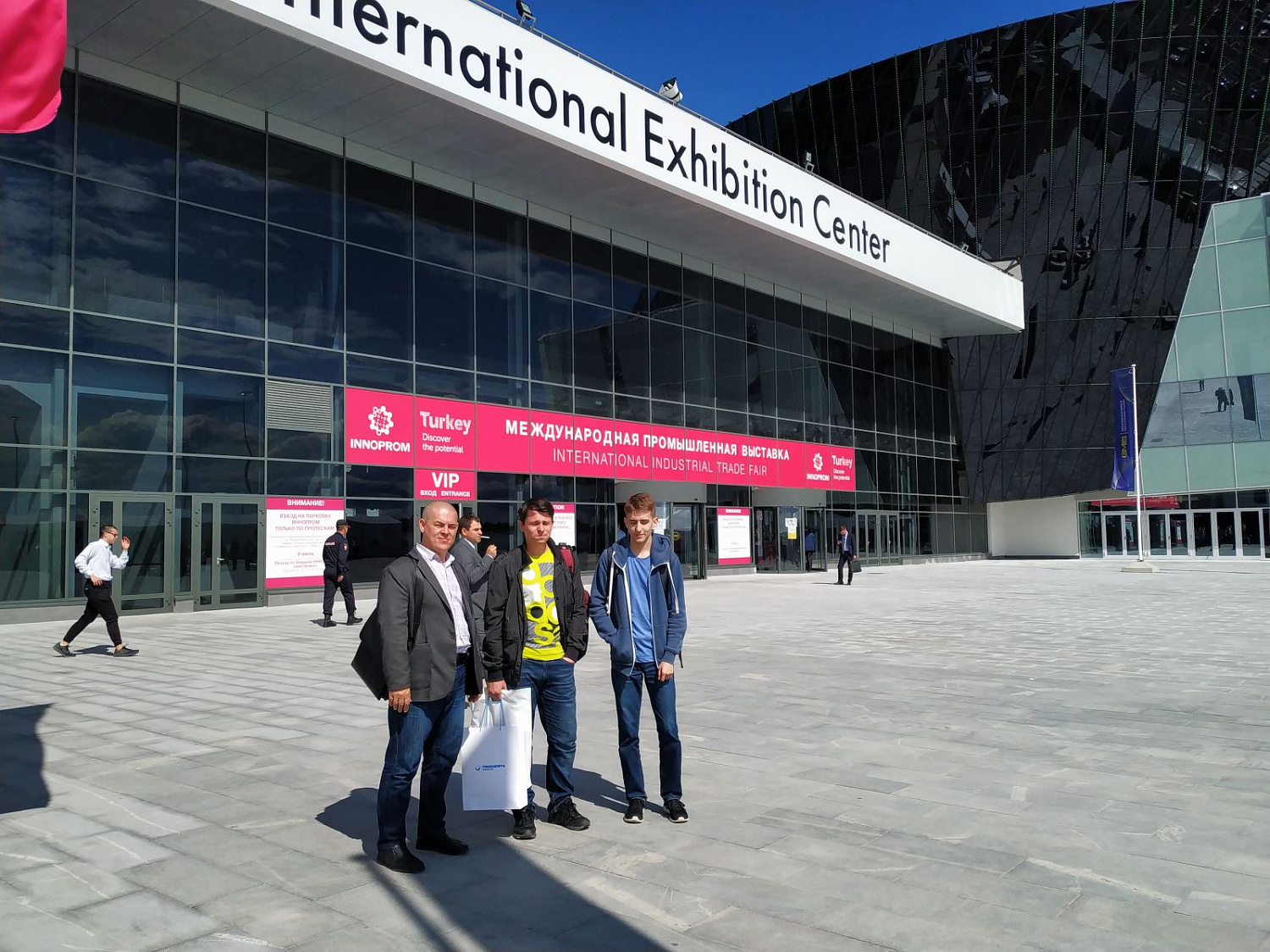 Представители компании Cheltec приняли участие в глобальном саммите производства и индустриализации - GMIS 2019  и посетили значимую для промышленности выставку ИННОПРОМ 2019