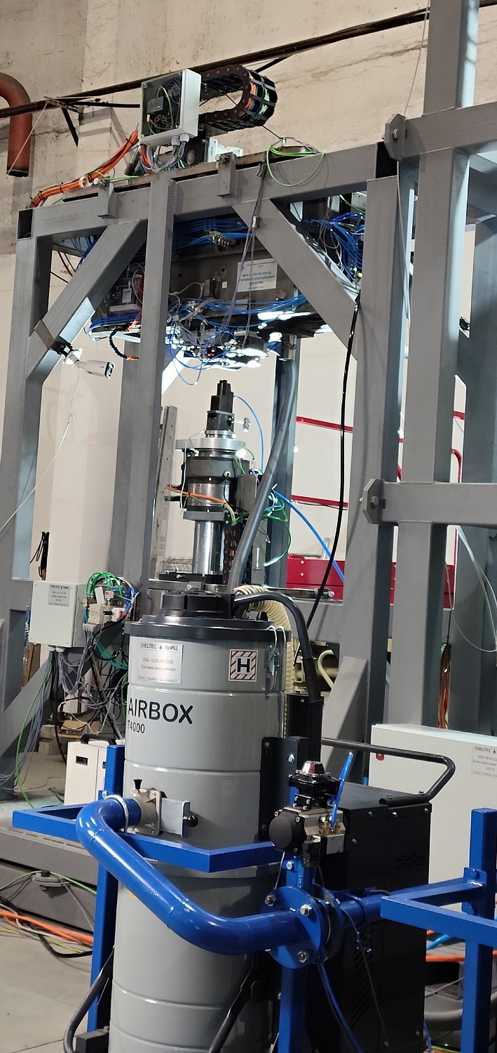 Современное оборудование для автоматической клепки панелей самолетов