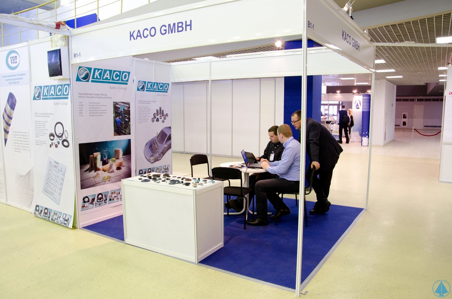 Выставка "Интердрайв-2012"    В Москве торжественно завершил свою работу IX Международный Форум и выставка по гидравлике, пневматике и приводам «Интердрайв-2012», на которой также была представлена компания «Уральский инжиниринговый центр».
