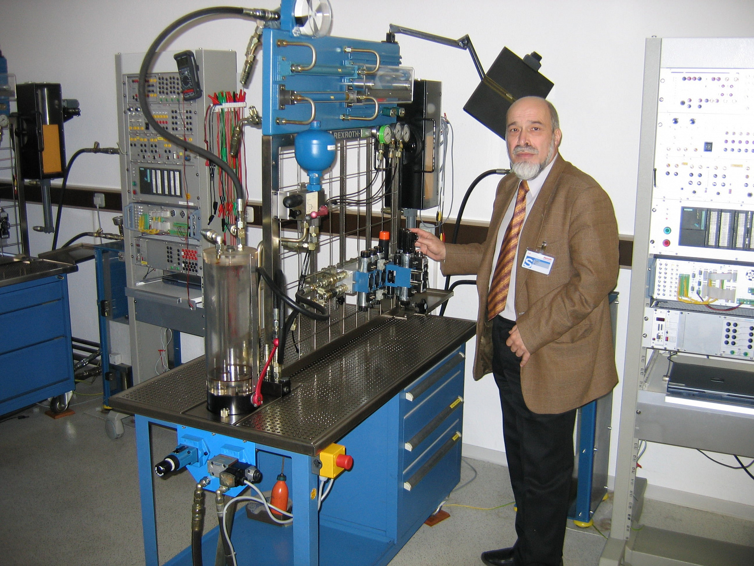 Современные насосные агрегаты и гидроаппаратура, применяемые в металлургическом, машиностроительном и горном оборудовании