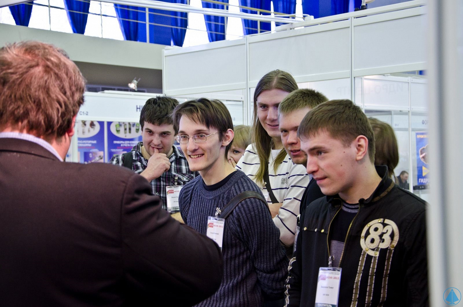 Выставка "Интердрайв-2012"    В Москве торжественно завершил свою работу IX Международный Форум и выставка по гидравлике, пневматике и приводам «Интердрайв-2012», на которой также была представлена компания «Уральский инжиниринговый центр».
